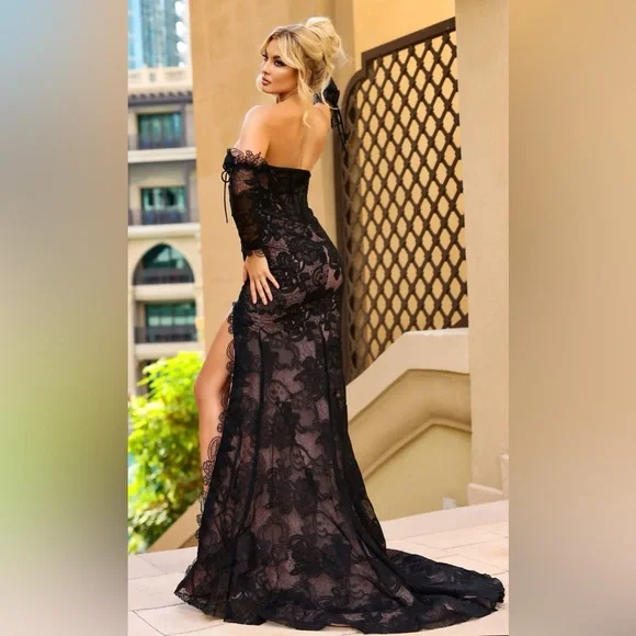 Portia And Scarlett - PS24108 Black/nude lace formal gown with removable sleeves - Picture 6 of 7